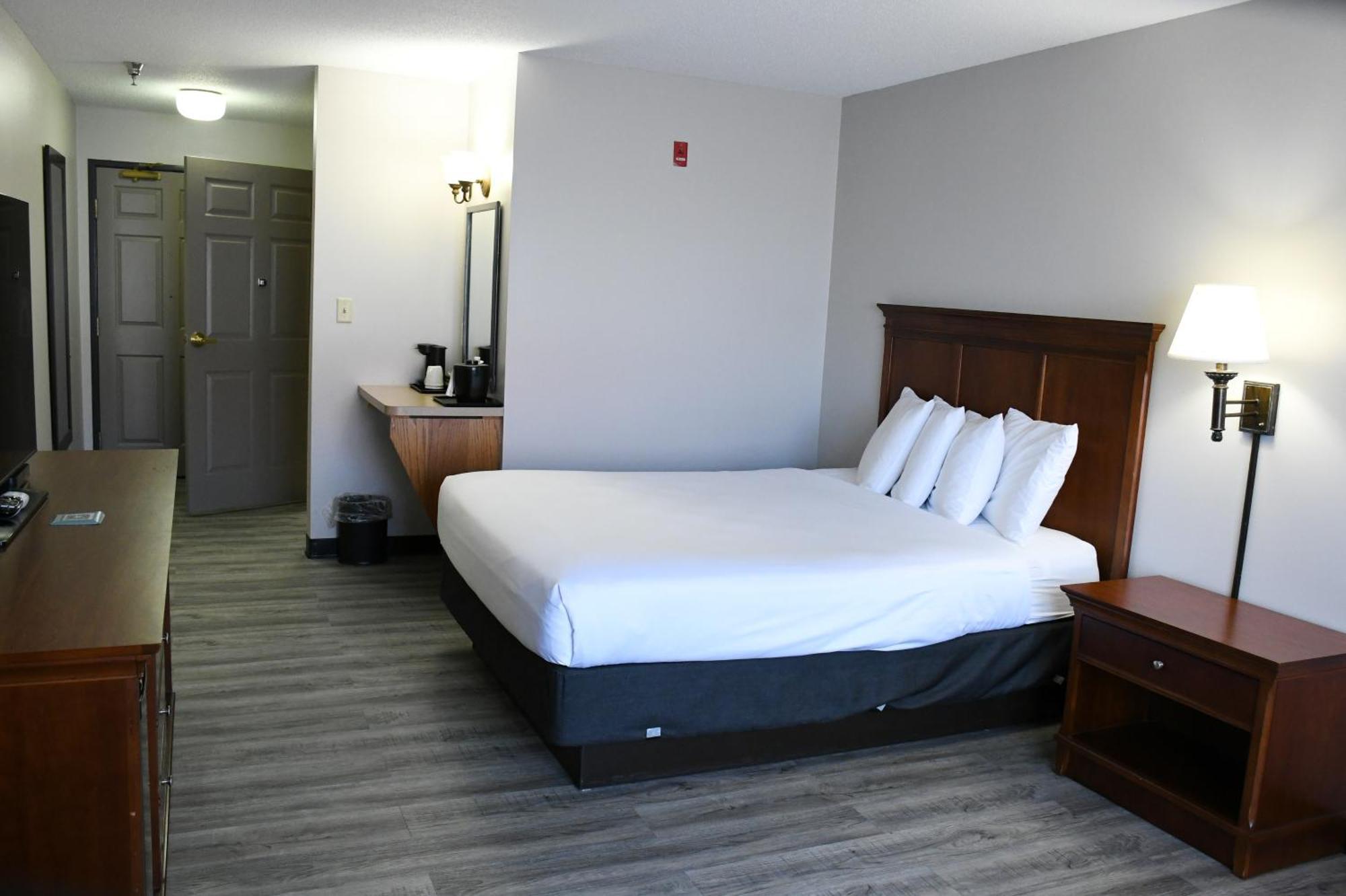 Country Inn & Suites By Radisson, Fort Dodge, Ia Esterno foto