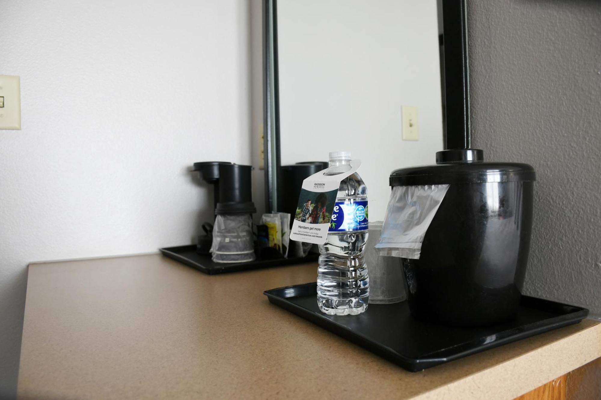 Country Inn & Suites By Radisson, Fort Dodge, Ia Esterno foto