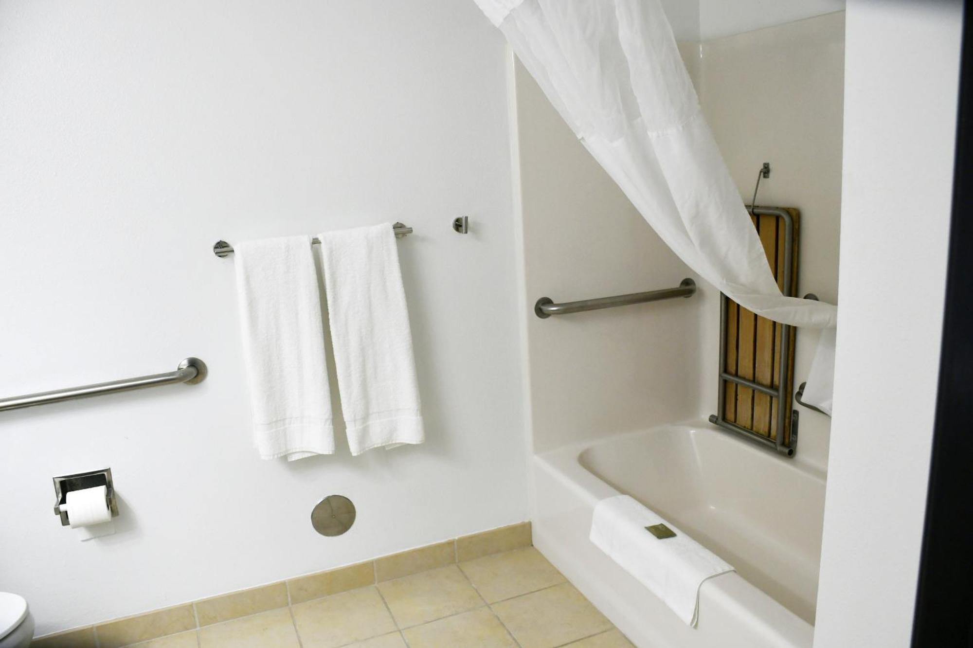Country Inn & Suites By Radisson, Fort Dodge, Ia Esterno foto