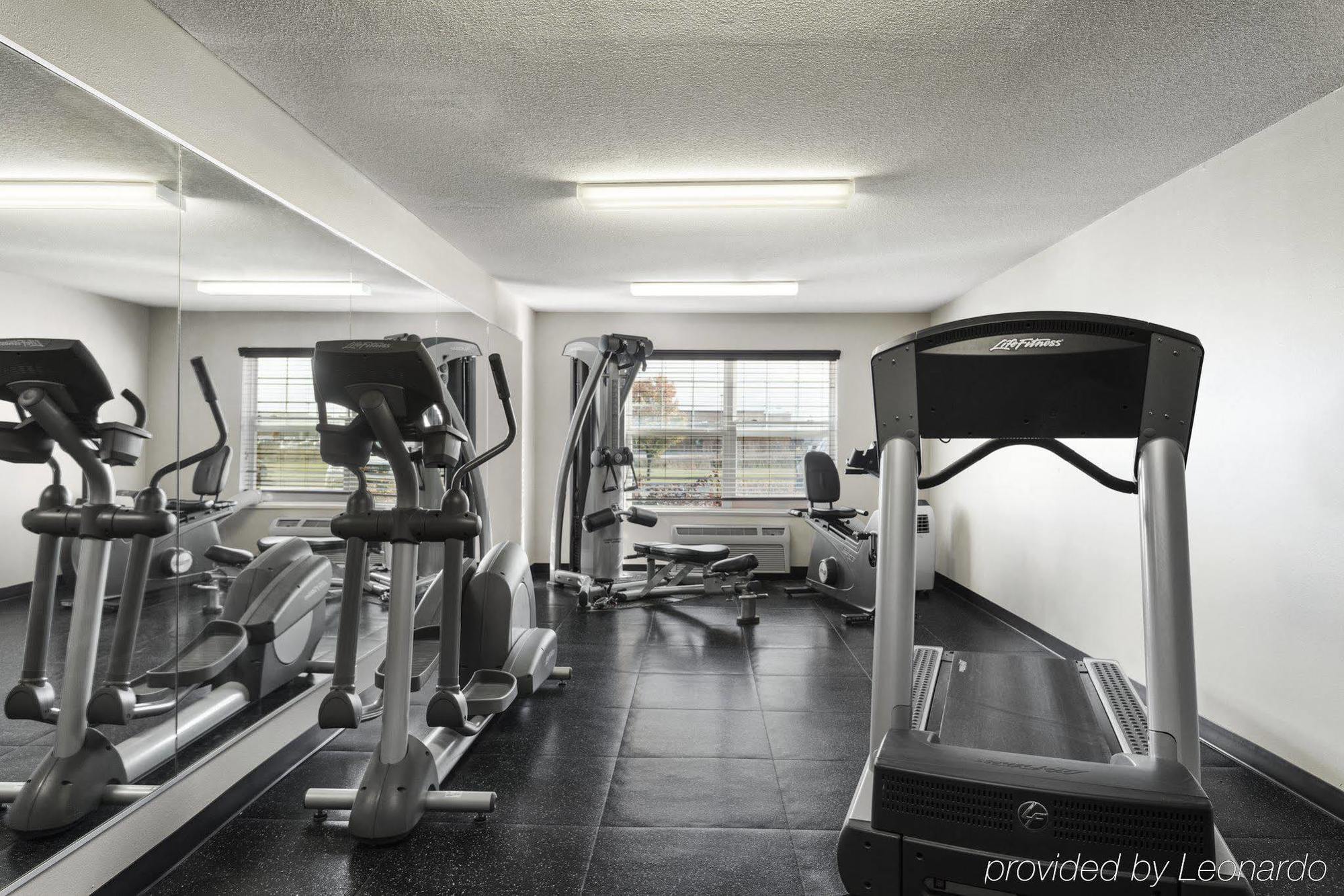 Country Inn & Suites By Radisson, Fort Dodge, Ia Esterno foto